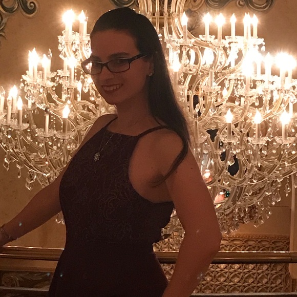 Meet your Posher, Sam - Picture 3 of 6